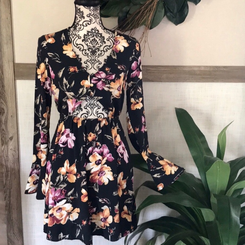 Kendall & Kylie Cutout Floral Dress